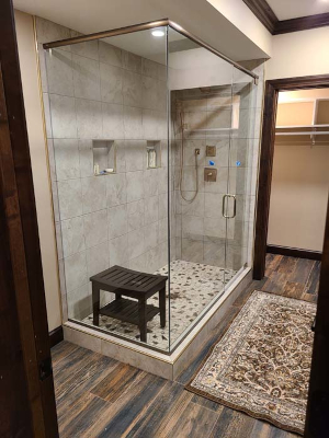 Shower Glass in Dubuque, Iowa